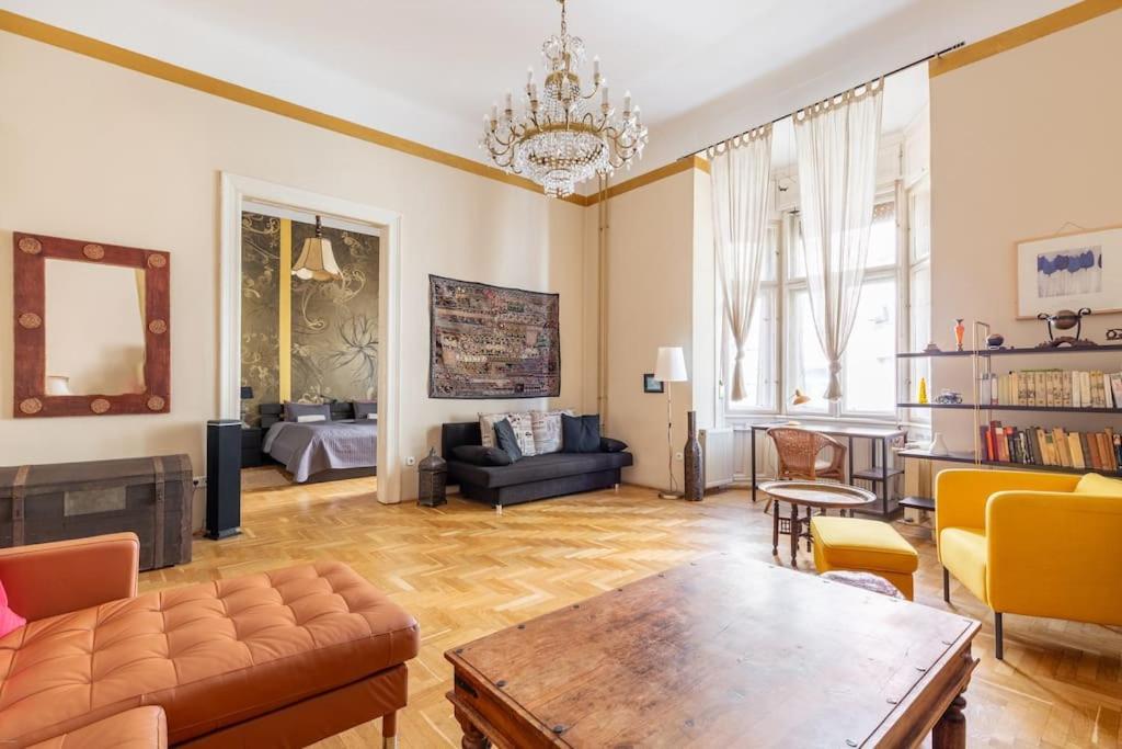 Bourgeois Boheme Apt. 88 M² City Center Budapest Exterior foto