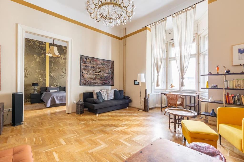 Bourgeois Boheme Apt. 88 M² City Center Budapest Exterior foto