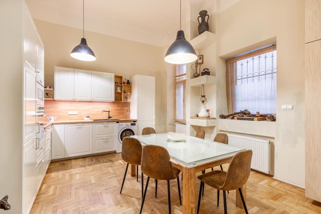 Bourgeois Boheme Apt. 88 M² City Center Budapest Exterior foto