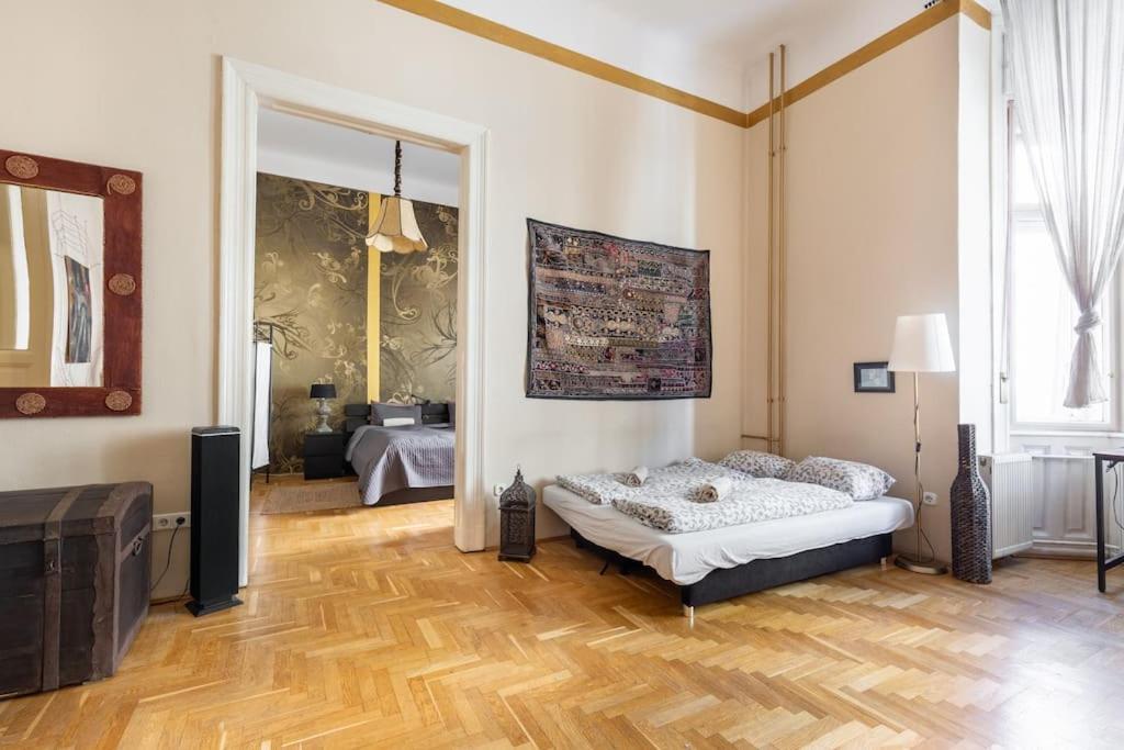 Bourgeois Boheme Apt. 88 M² City Center Budapest Exterior foto
