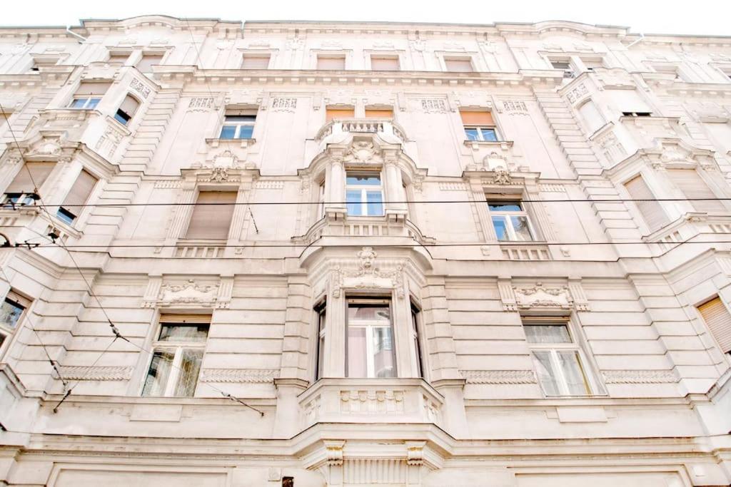 Bourgeois Boheme Apt. 88 M² City Center Budapest Exterior foto